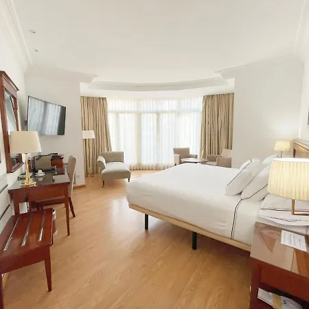 Hotel Melia Plaza