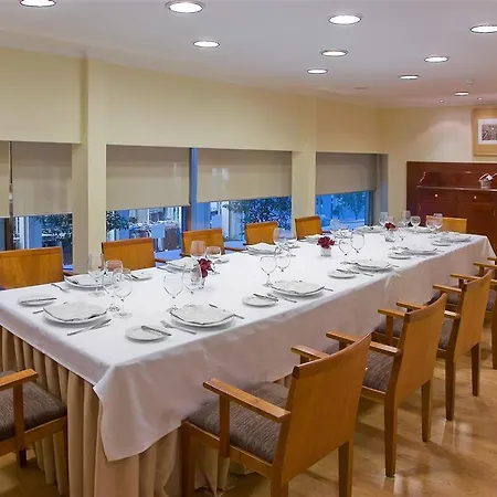 Melia Plaza Hotel 4*