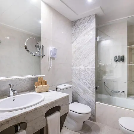 Melia Plaza 4* Valensiya