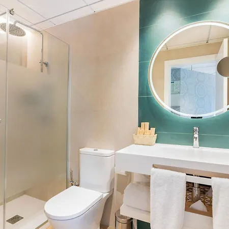 Melia Plaza 4*