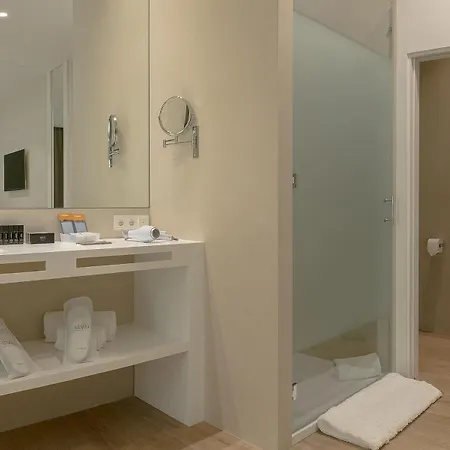מלון Melia Plaza 4*