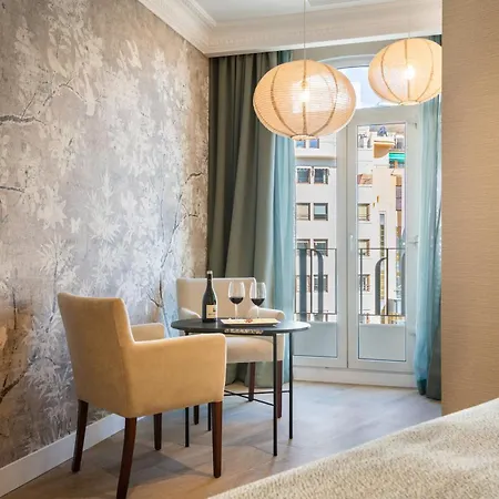 Отель Melia Plaza
