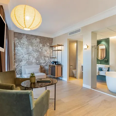 Отель Melia Plaza