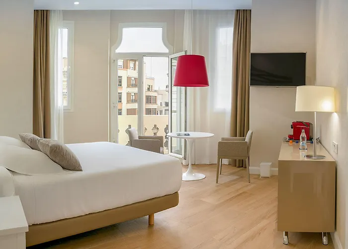 Hotel Melia Plaza 4*