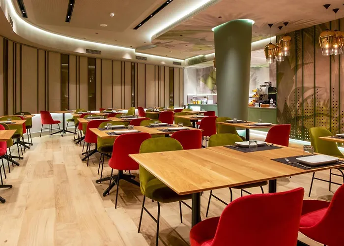 Melia Plaza Otel 4*
